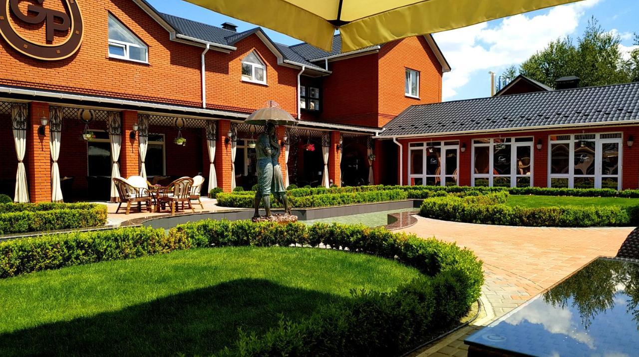 Заміський Комплекс Grand Prix Hotel Tsyurupynsk Exterior photo